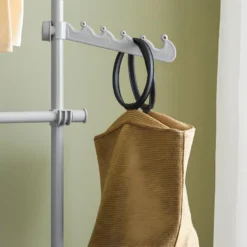 SoBuy Télescopique Garde-Robe Système De Penderie Télescopique Avec 5 Barres Portant De Vêtement, 2 Paniers, 1 Bras De Garde-Robe Latéral Et 1 Vêtement Fork - Largeur Et Hauteur Ajustable, KLS04-HG -Sominova Soldes Boutique dressing et vestiaire 22798687