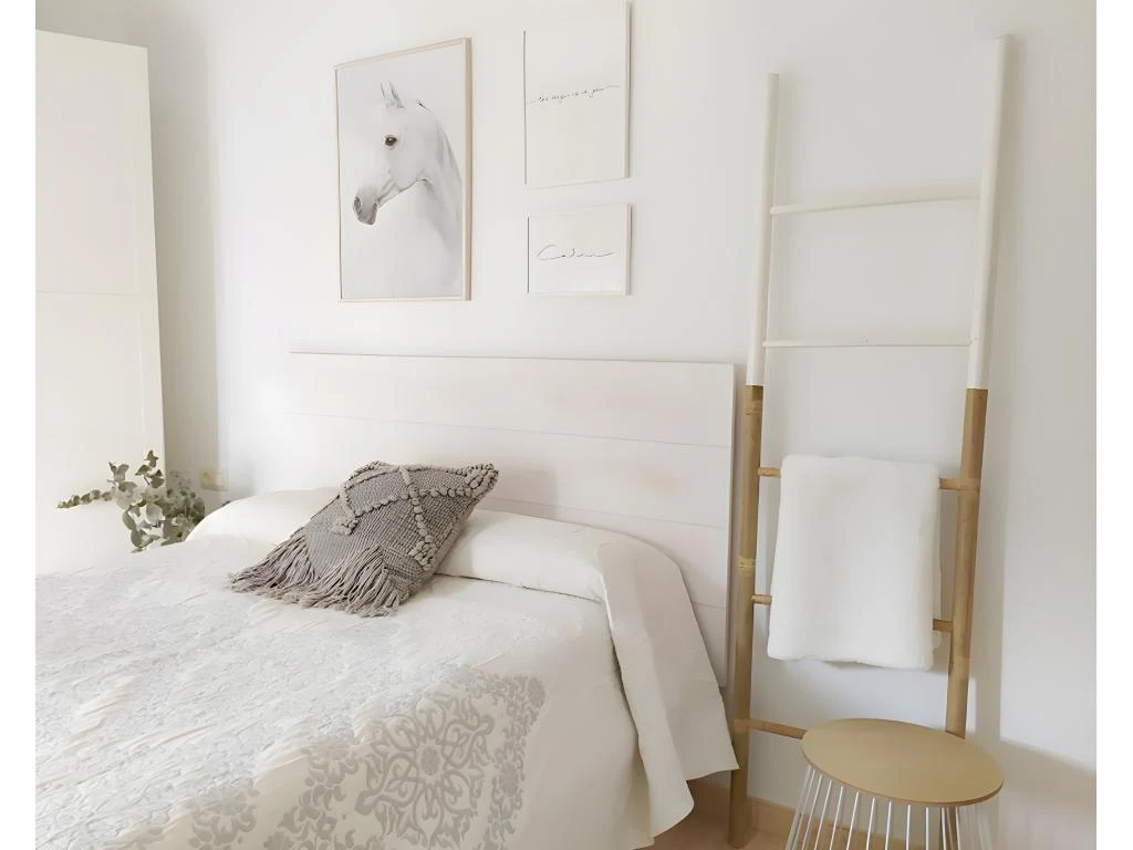 Tête De Lit En Bois Blanche Décapé 180x80cm 8 Tête De Lit En Bois Blanche Décapé 180x80cm – Image 6